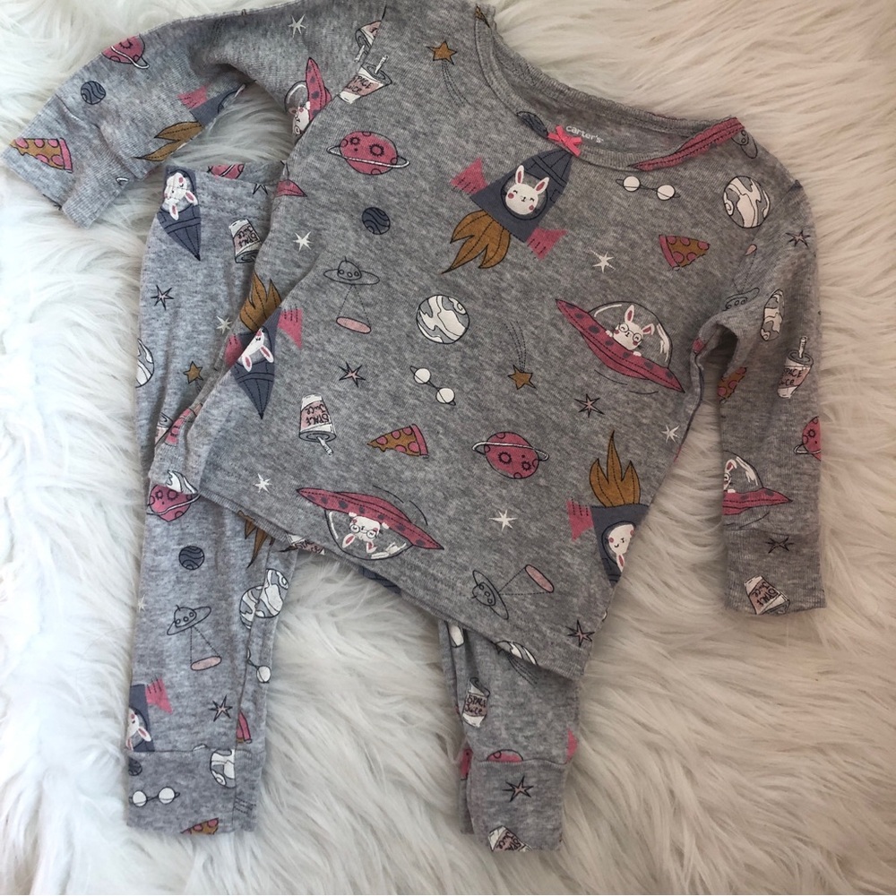 Carter’s 9M bunny/rabbit/spaceship pajamas for baby girl